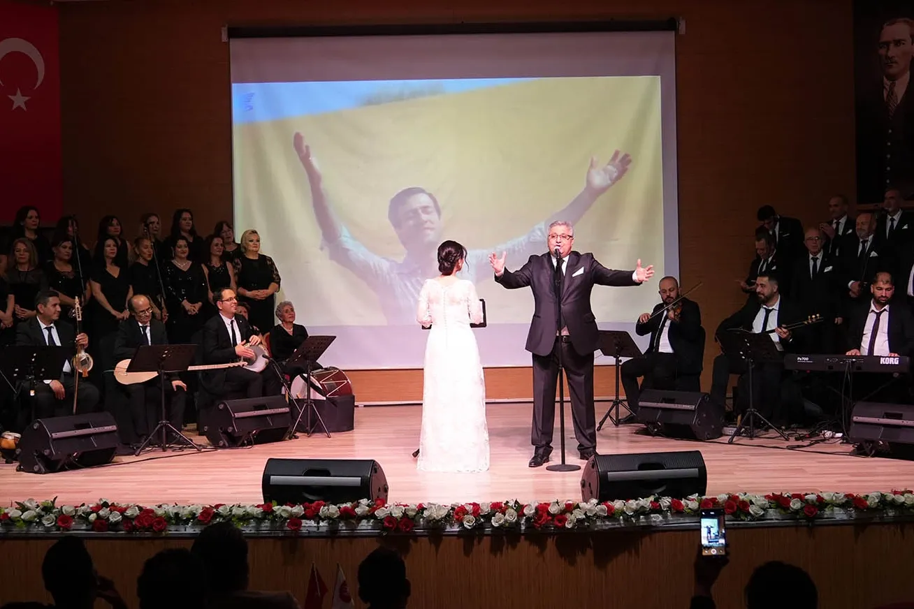 Kemal Sunal Türkülerle Anıldı