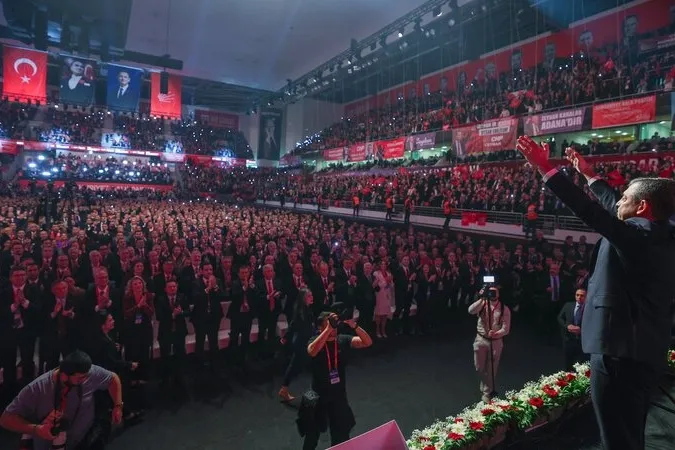 Özgür Özel: Bu Kurultay Muhalefetteki Son Kurultayımız